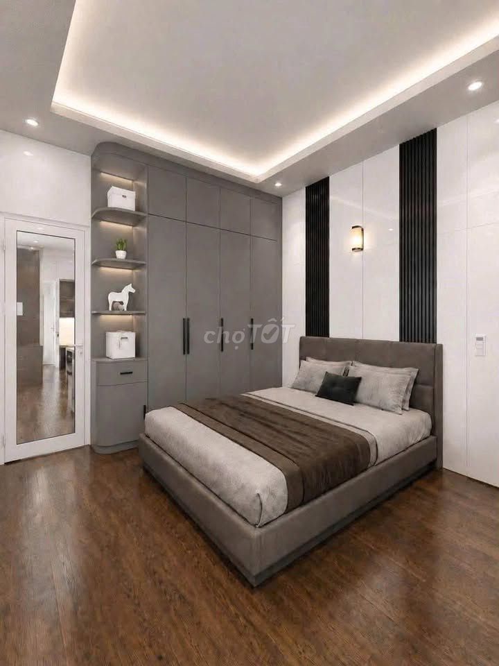 Room in a furnished house off Hoàng Diệu for a female housemate — photo 1