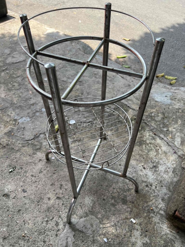 Kệ để bình nước. Mua bán Tủ, kệ gia đình tại Quận Gò Vấp Tp Hồ Chí Minh được đăng bởi Ngô Triệu Khánh Ngọc  hình 1