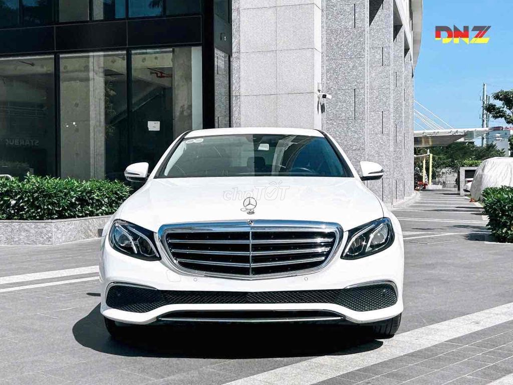 Mercedes Benz E Class 2019 E200 - 40000 km