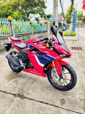 honda CBR150R odo 950km có bán góp. Mua bán Xe máy tại Thành phố Dĩ An Bình Dương được đăng bởi Dương ô tô motor bình dương