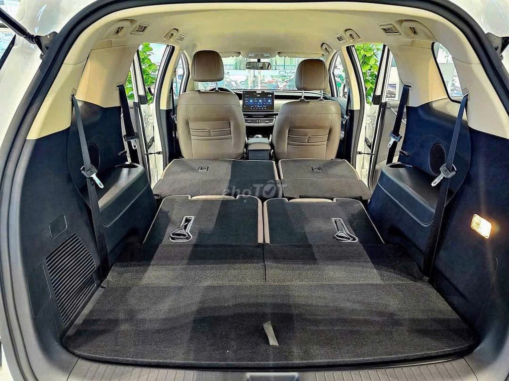 BYD M6 2025 7 chỗ màu Xám. Mua bán Ô tô tại Quận Tây Hồ Hà Nội được đăng bởi Trong Cong Tran hình 3