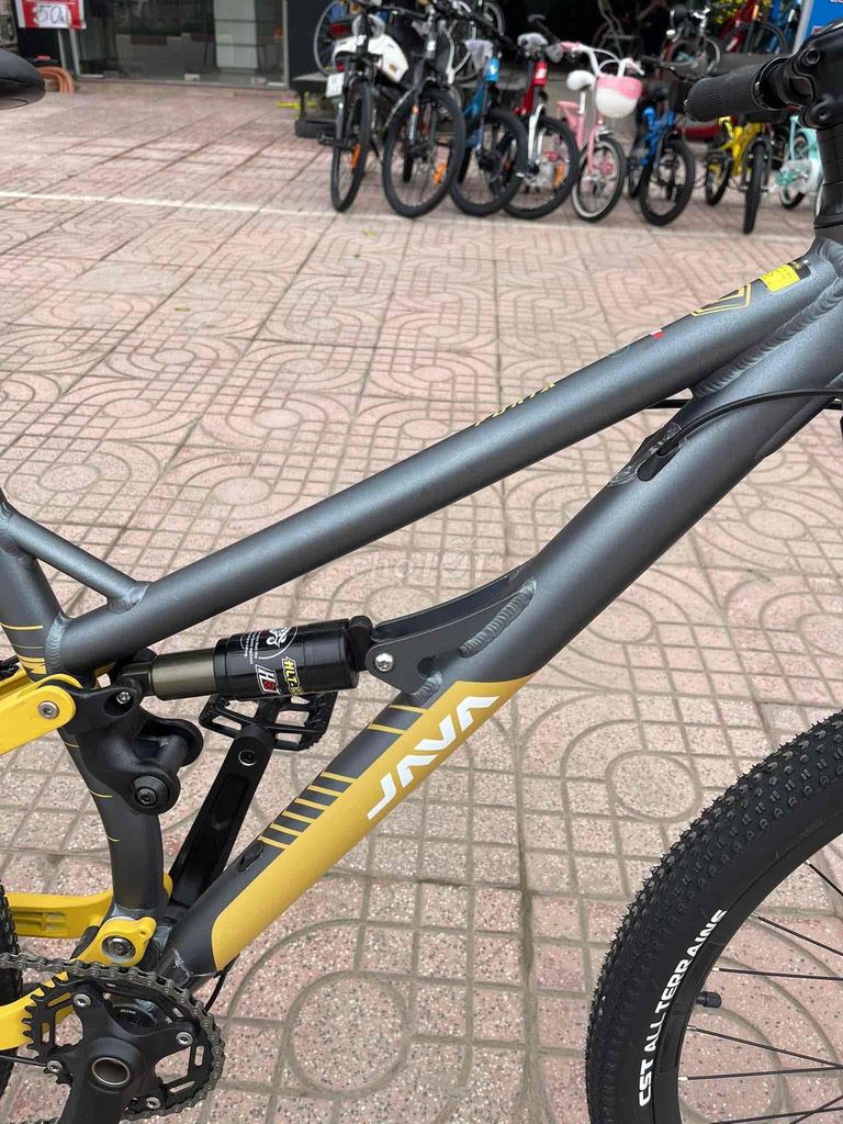 đổi chỗ công tác muốn bán xe đạp địa hình. Mua bán Xe đạp tại Huyện Phú Xuyên Hà Nội được đăng bởi Nguyễn Hùng hình 3