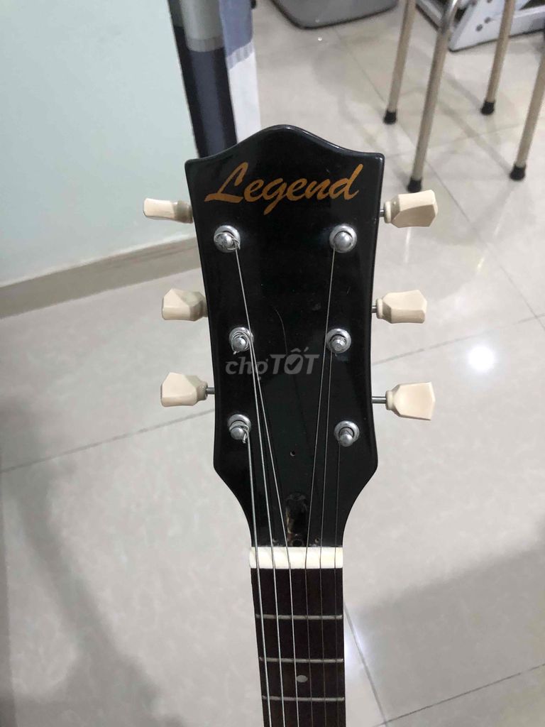 Bán guitar điện dáng Les Paul hãng Legend