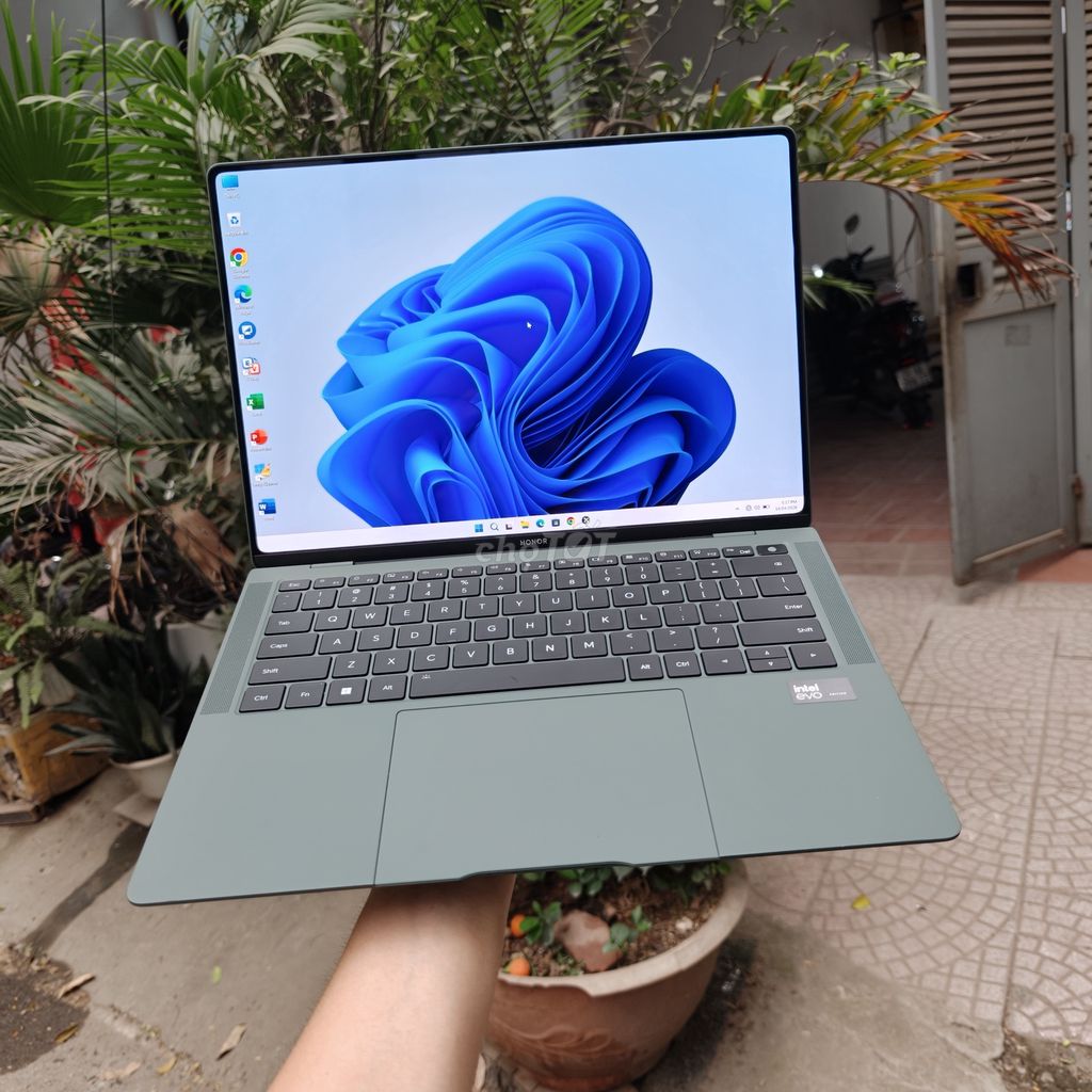 HONOR MagicBook Art 14 Ultra 5 14.6 inch 32GB/1TB. Mua bán Laptop tại Huyện Thanh Trì Hà Nội được đăng bởi Phạm Minh Phương hình 1