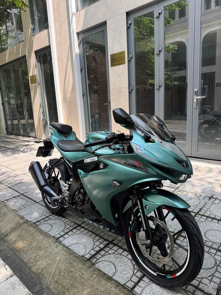 Suzuki GSX R150 2018 на собственнике с номерами провинции 60