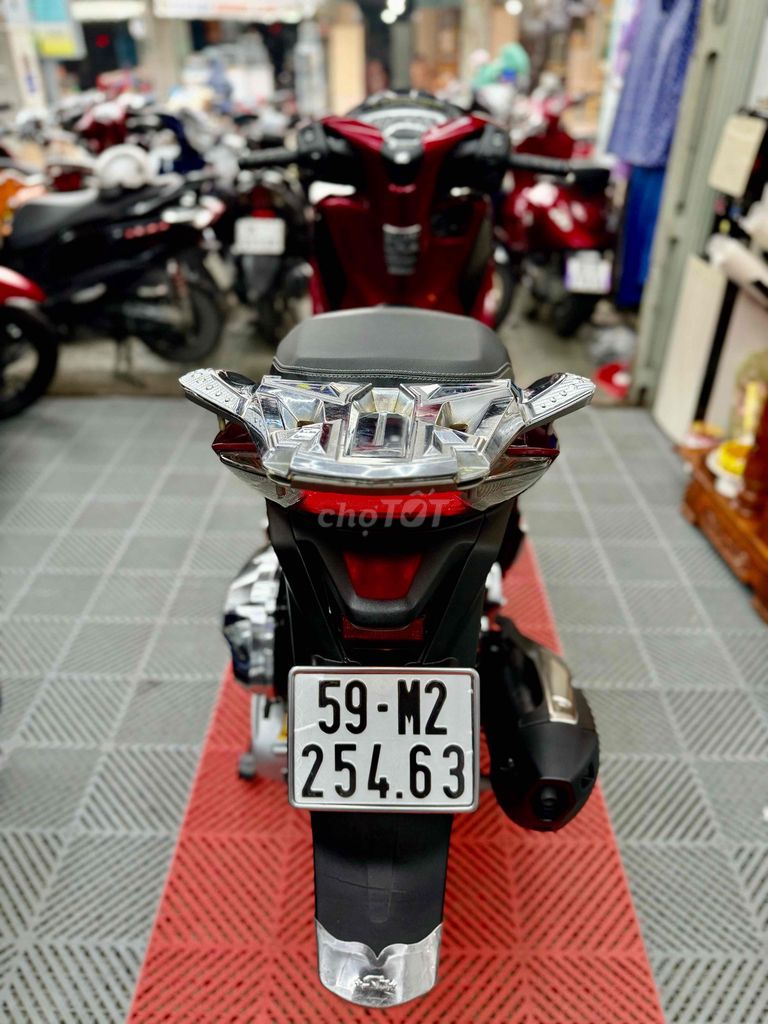 ❤️Honda SH 125 ABS 2018, BSTP 9Chủ, CÓ GÓP. Mua bán Xe máy tại Quận 8 Tp Hồ Chí Minh được đăng bởi Tấn Đạt hình 8