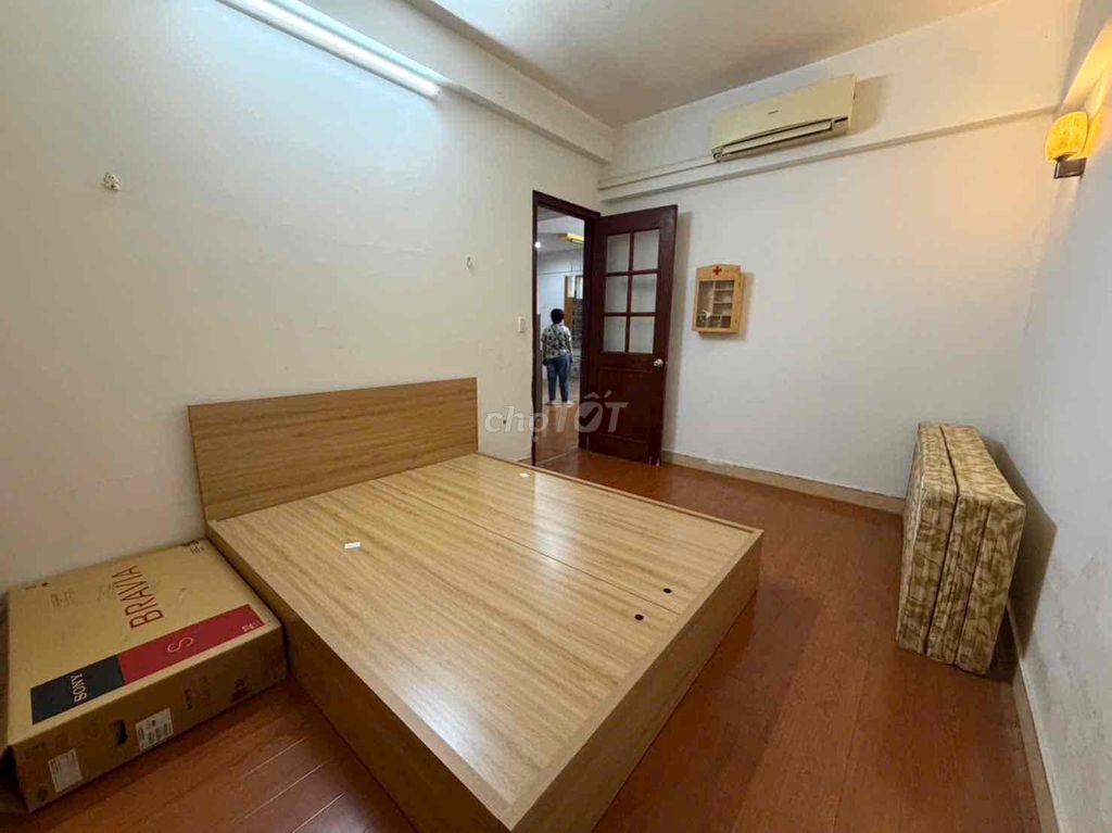 CHO THUÊ CHUNG CƯ VIỆT HƯNG, LONG BIÊN