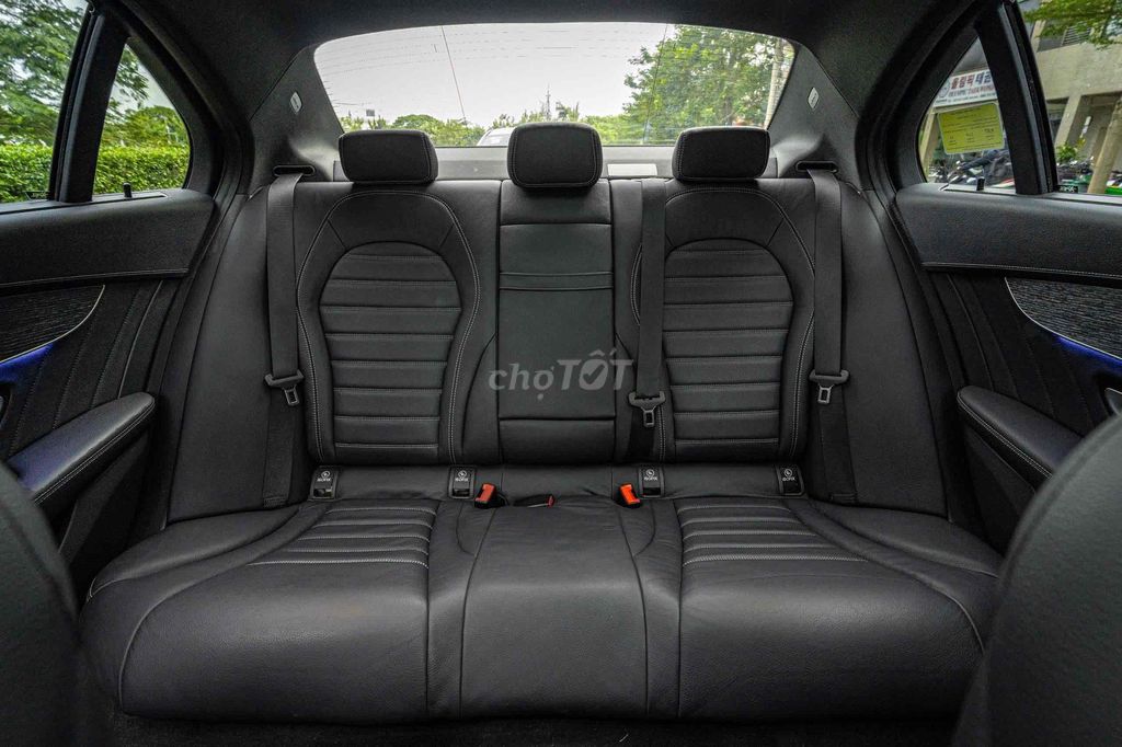 C300_AMG Sx 2021 màu trắng cá nhân 1 chủ siêu lướt. Mua bán Ô tô tại Quận 7 Tp Hồ Chí Minh được đăng bởi Dương Phương hình 11