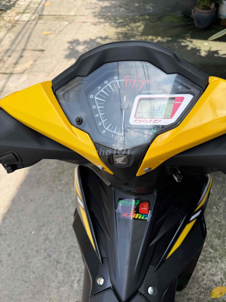 Honda Winner V1 2017 Vàng đen