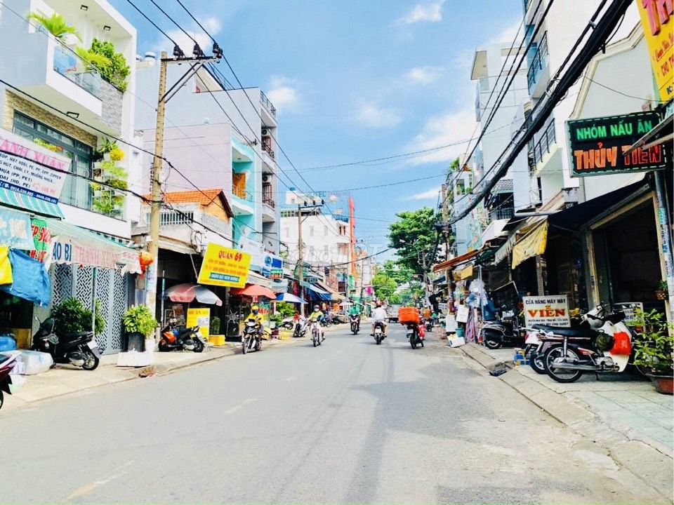✅Bán nhà MT đường Nguyễn Súy, DT 4x20m, nhà cấp 4, giá 10.9 tỷ