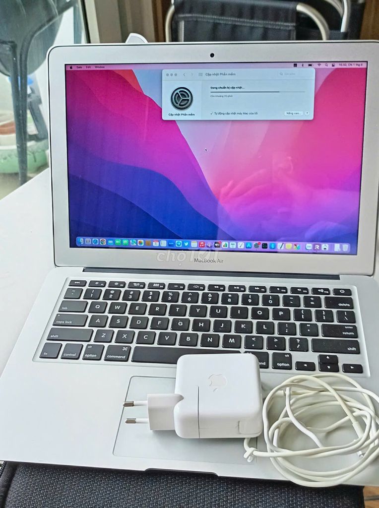 Apple MacBook Air 2017 i5 13 inch 8GB/128GB. Mua bán Laptop tại Quận 8 Tp Hồ Chí Minh được đăng bởi Trương Tiến hình 1