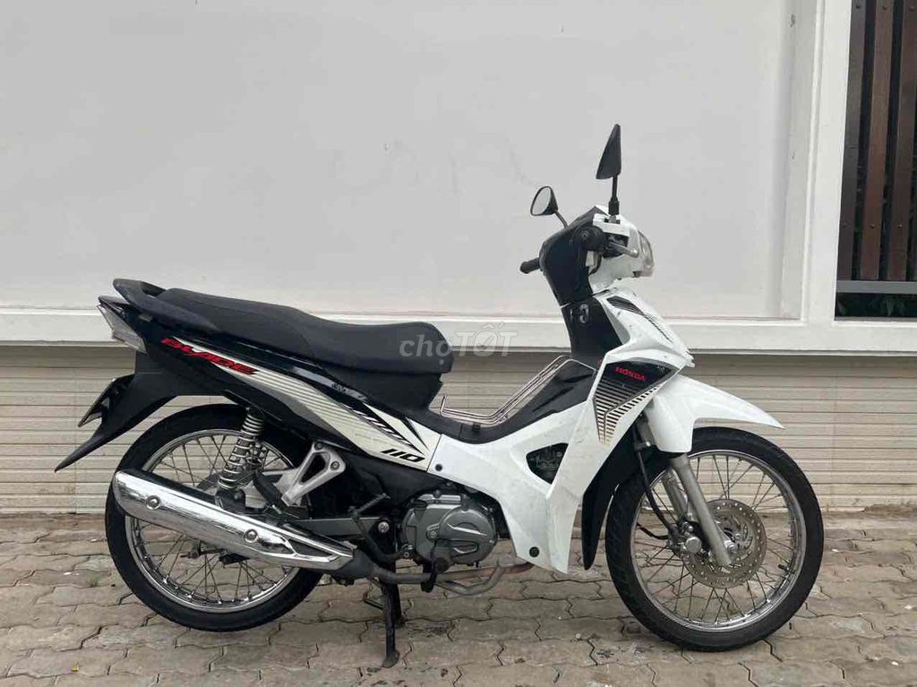Honda Wave Blade 2017 Trắng
