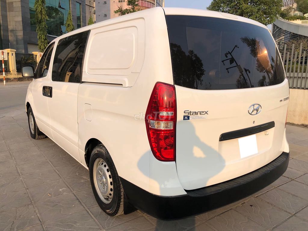 Hyundai Starex 2009 Trắng 600kg. Mua bán Xe tải, xe ben tại Quận Gò Vấp Tp Hồ Chí Minh được đăng bởi Danh 631 hình 9