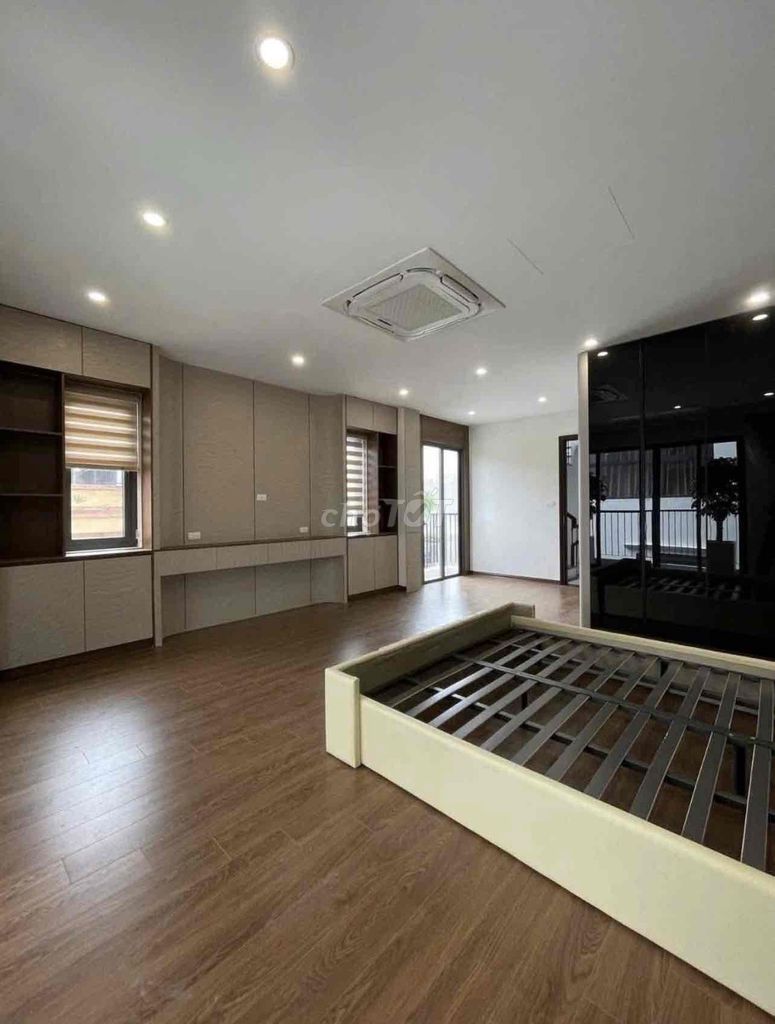Chính Chủ Gửi Bán Liền Kề Trung Yên 80m2 . Xây Dựng 6 Tầng Thang Máy