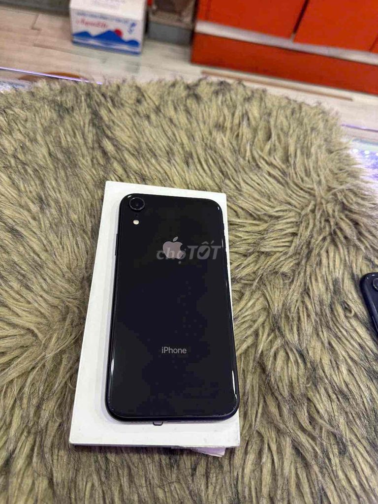 iphone Xr 256gb đen qtế mỹ pin100 zin áp suất. Mua bán Điện thoại tại Quận 3 Tp Hồ Chí Minh được đăng bởi Nam Á Mobile hình 1