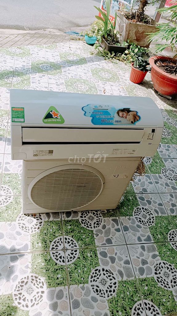 Máy lạnh Daikin inverter 1hp zin mới