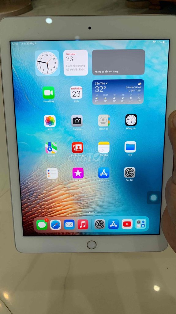 Apple iPad Air 2 9.7 inch 16GB. Mua bán Máy tính bảng tại Quận Ninh Kiều Cần Thơ được đăng bởi Văn Lâm  hình 1