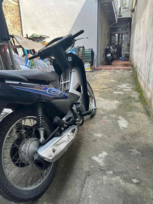 xe đi cũng bền. Mua bán Xe máy tại Quận Tây Hồ Hà Nội được đăng bởi Nguyễn Công Huy