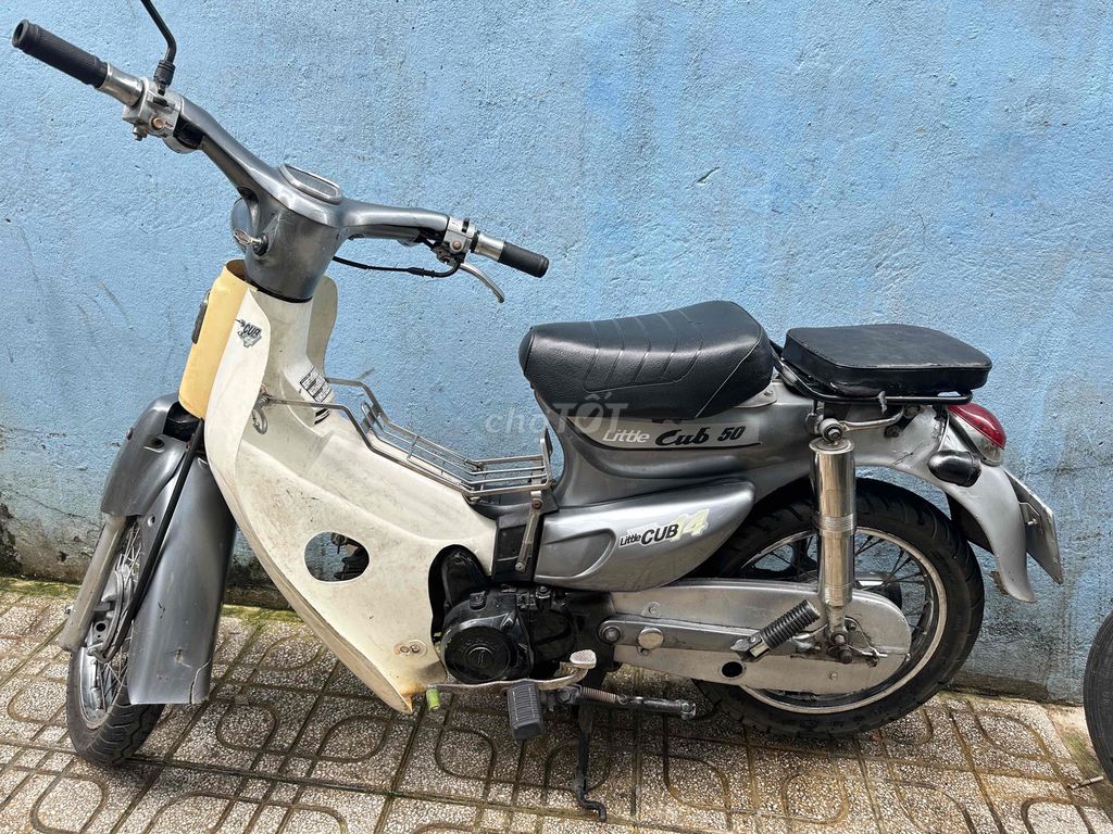 Honda Cub C50 giấy tờ đầy đủ. Mua bán Xe máy tại Quận Tân Bình Tp Hồ Chí Minh được đăng bởi Tâm nhi hình 2