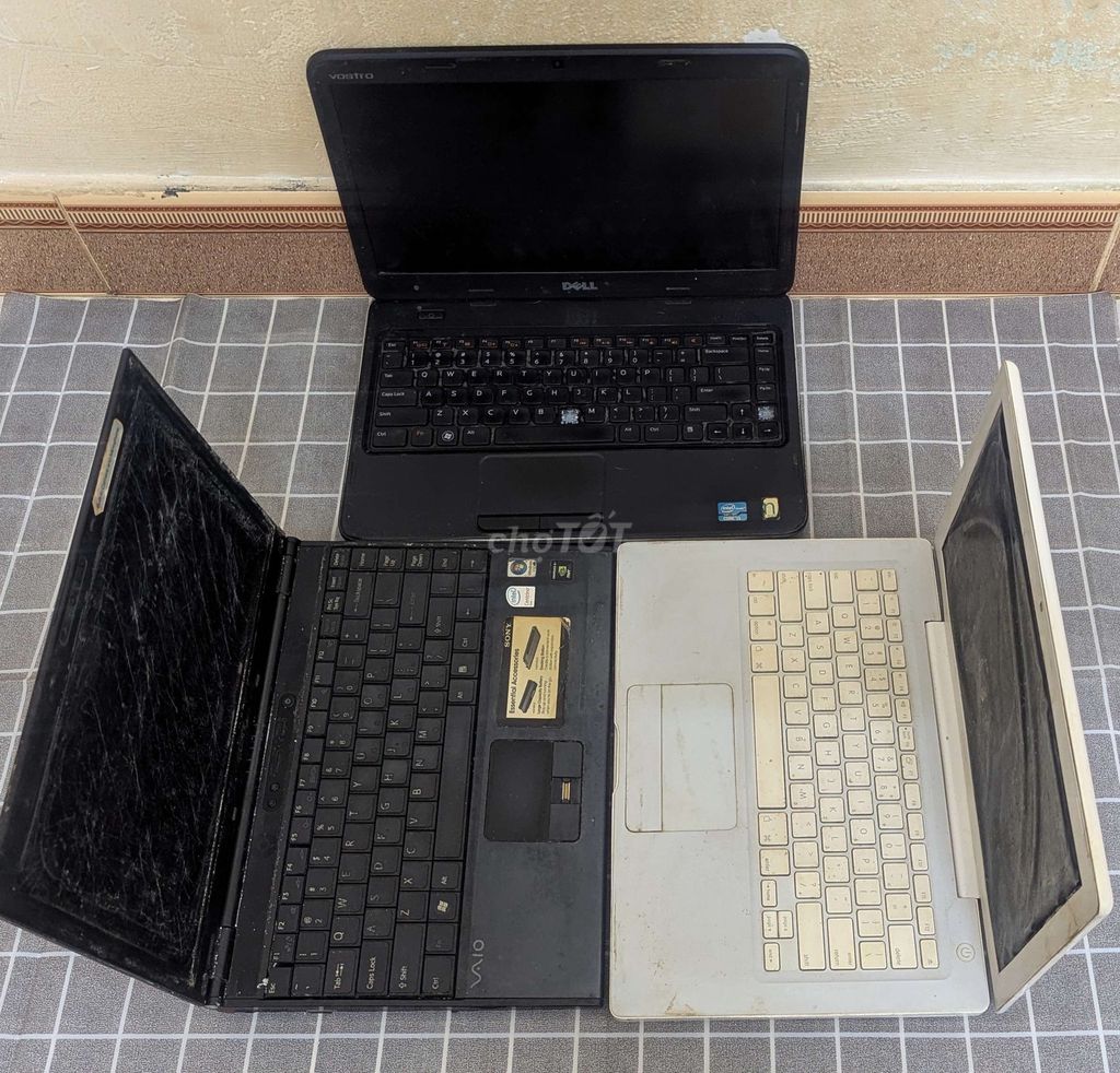 Xác laptop (3 cái). Mua bán Laptop tại Quận Phú Nhuận Tp Hồ Chí Minh được đăng bởi Học Hữu hình 1