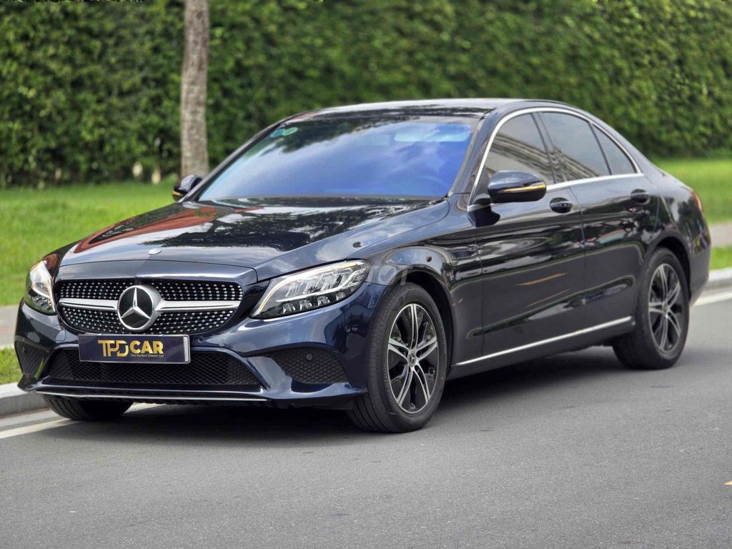 Mercedes Benz C180 2020. Mua bán Ô tô tại Quận Bình Tân Tp Hồ Chí Minh được đăng bởi Lê Minh Quý hình 3