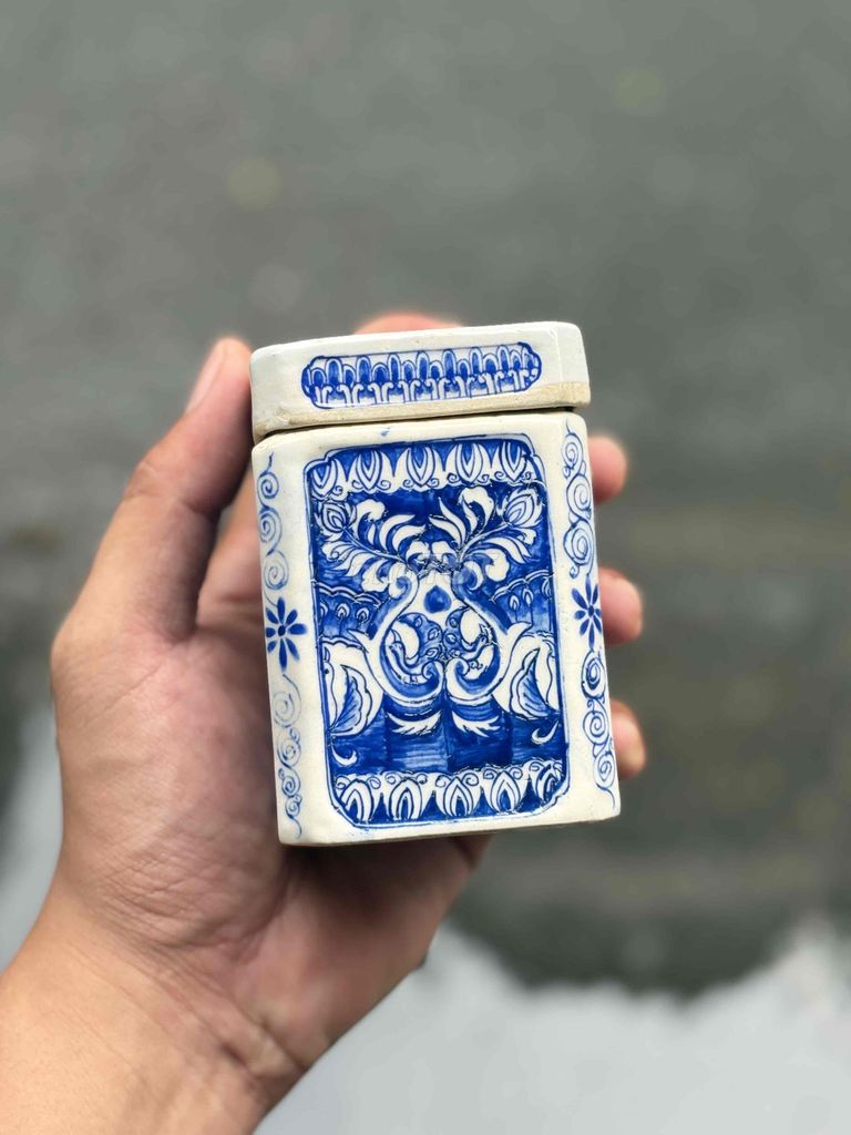 Hũ trà Gốm sứ Trắng Xanh. Mua bán Đồ sưu tầm, đồ cổ tại Quận 5 Tp Hồ Chí Minh được đăng bởi Đồ Mỹ Nghệ Xưa hình 1