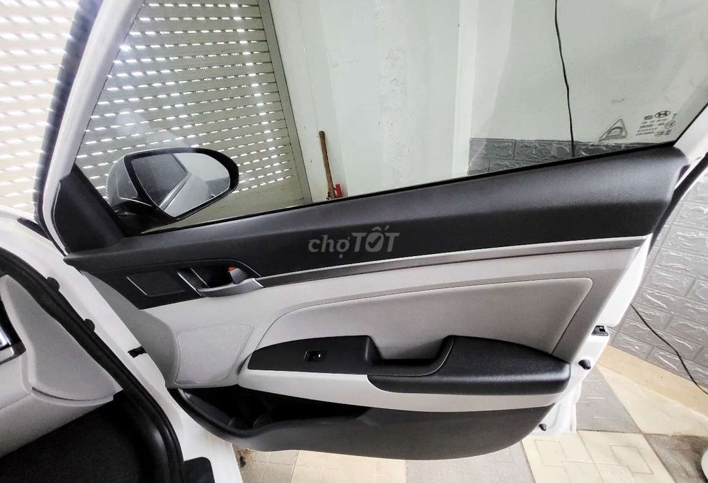 Elantra 2.0 AT - 72000 km (sơn zin máy zin 100%). Mua bán Ô tô tại Thành phố Vũng Tàu Bà Rịa - Vũng Tàu được đăng bởi Ha Lam hình 9