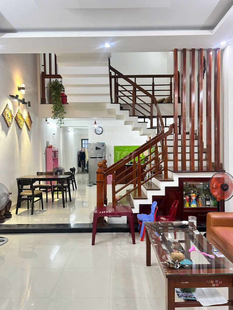 Аренда · 3 комн. · 100 м² · Quận Cẩm Lệ, ул. Đường Hồ Sĩ Dương