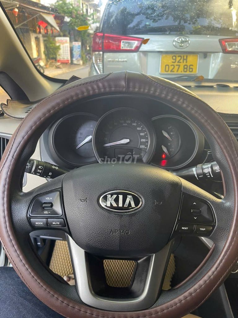 Kia Rio 2017 1.4 MT Sedan - 170000 km. Mua bán Ô tô tại Quận Thanh Khê Đà Nẵng được đăng bởi NGUYỄN NGỌC PHƯỚC hình 7