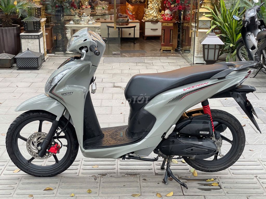 Honda Vision Sport 2023 Xám Sport. Mua bán Xe máy tại Quận Đống Đa Hà Nội được đăng bởi Nguyễn Thái hình 1