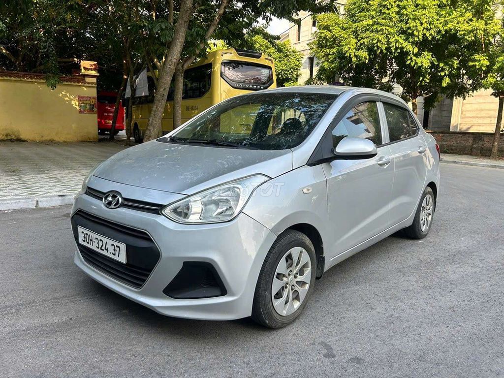 Hyundai i10 2016 Серебристый 5-местный