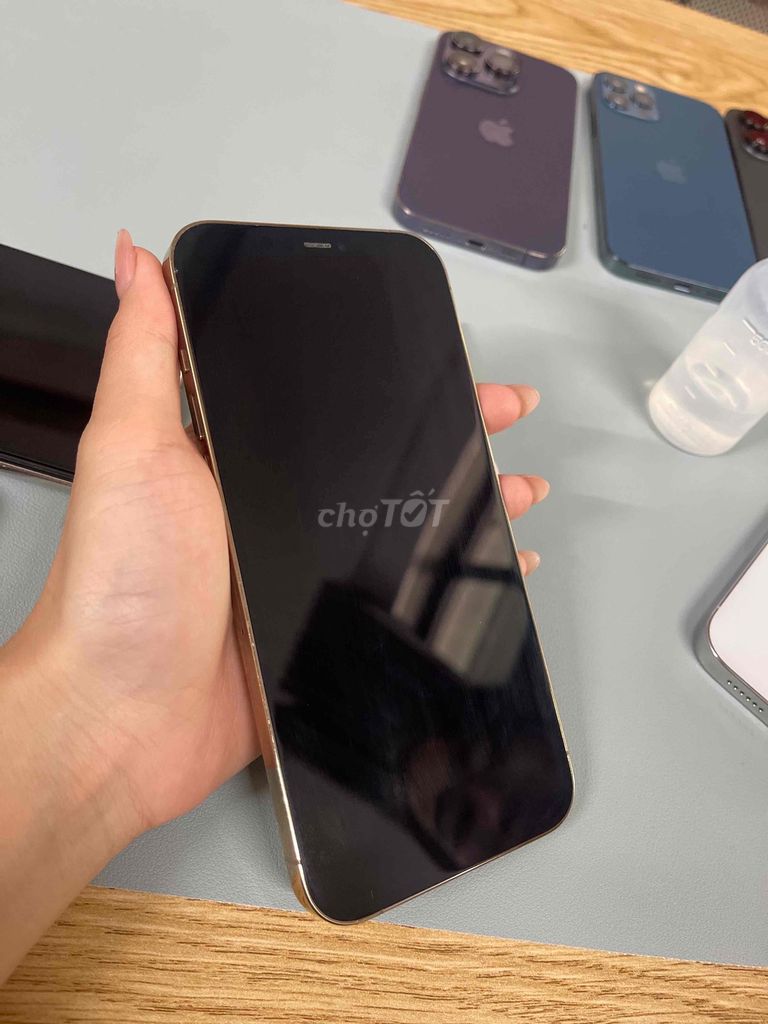 iPhone 12 Pro Max 128GB Vàng. Mua bán Điện thoại tại Quận Ngũ Hành Sơn Đà Nẵng được đăng bởi Tuyết Như hình 1