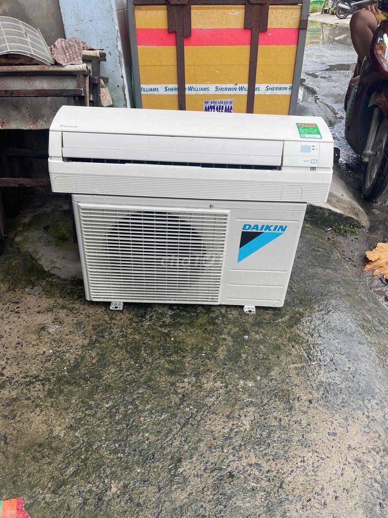 Thanh lý máy lạnh Daikin 1hp thái lan nhẹ điện