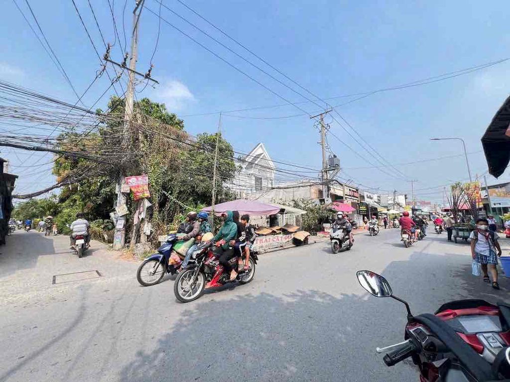 Đất Sát Kcn Tân Đức Dt 5x34m giá 1ty280