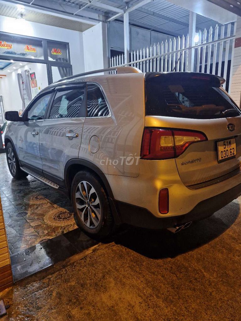 Kia Sorento 2017 Xăng 7 chỗ 43.000 km. Mua bán Ô tô tại Thành phố Thủ Dầu Một Bình Dương được đăng bởi Chánh hiệp  hình 2