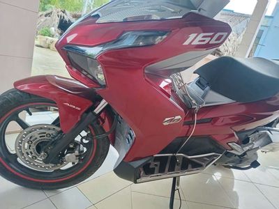 Honda Air Blade 160 Đỏ 11857 km. Mua bán Xe máy tại Huyện Cần Giuộc Long An được đăng bởi Nguyễn Trung Dũng 
