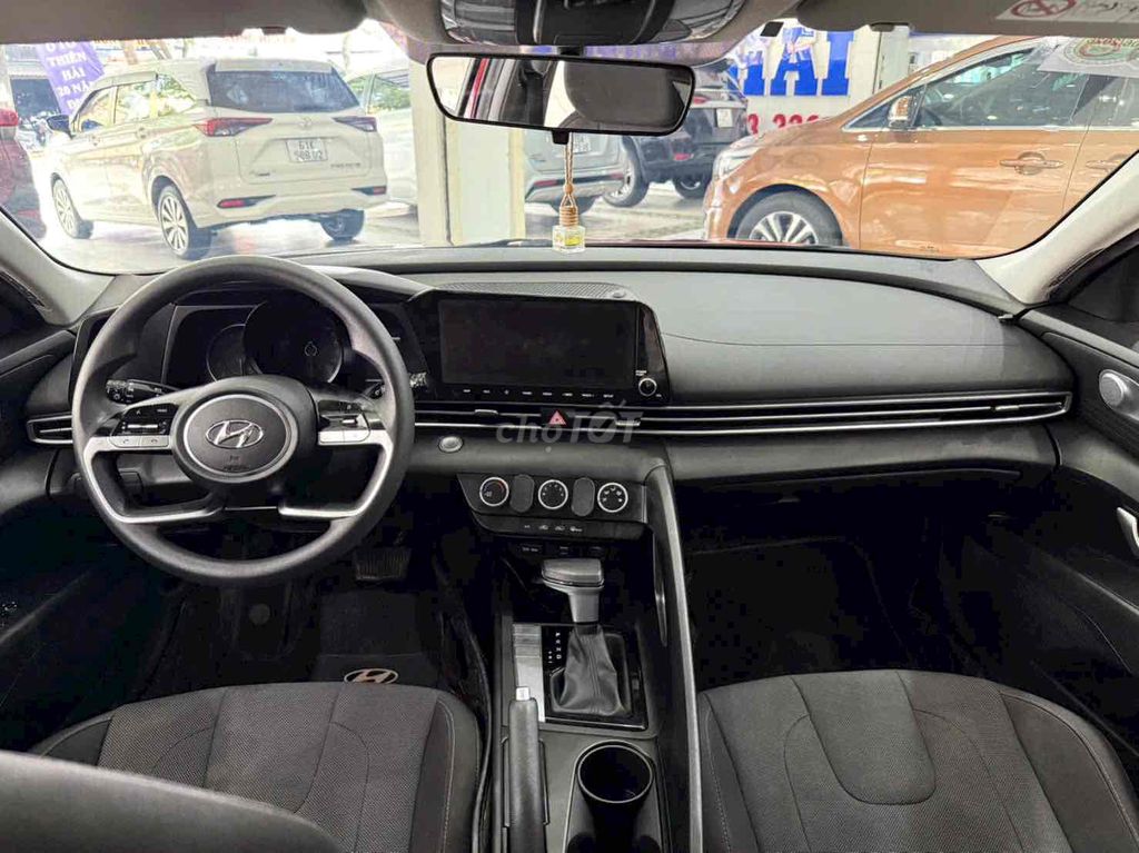 Hyundai Elantra Elantra 1.6 AT đăng ký 2023. Mua bán Ô tô tại Thành phố Thủ Dầu Một Bình Dương được đăng bởi Dương Tuấn Anh hình 9