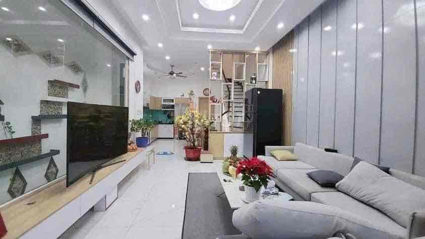 CHO THUÊ NHÀ PHÚ HOÀ. 150m2. 1 Trệt 1 lầu. Full nội thất. sân oto