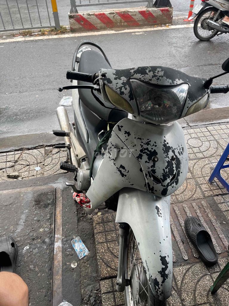 cân bán. Mua bán Xe máy tại Quận 3 Tp Hồ Chí Minh được đăng bởi Thành hình 1