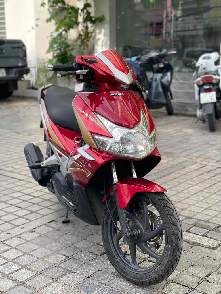 Air Blade Fi 2010 khoá Smatkey trả 8tr9 nhận xe. Mua bán Xe máy tại Quận 7 Tp Hồ Chí Minh được đăng bởi Dương Đạt hình 1