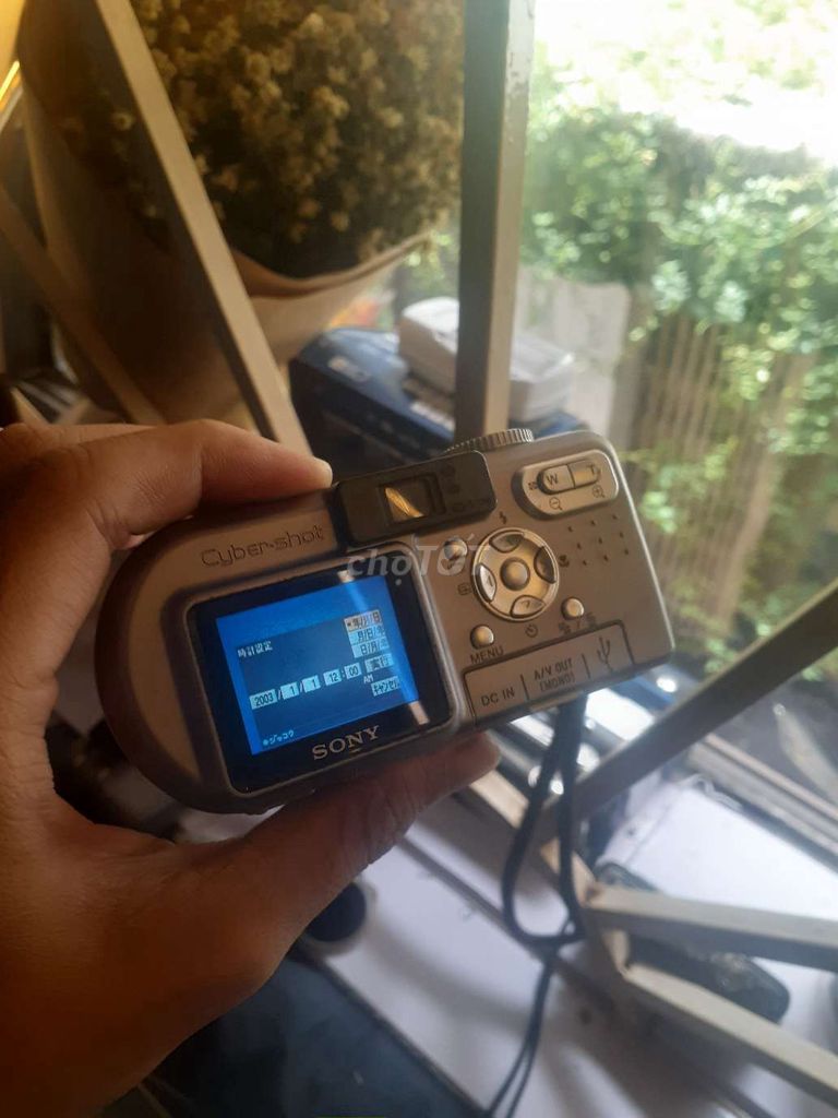 Máy ảnh Sony Cyber-shot Bạc 5.0MP. Mua bán Máy ảnh, Máy quay tại Quận 10 Tp Hồ Chí Minh được đăng bởi máy ảnh chuột  hình 1