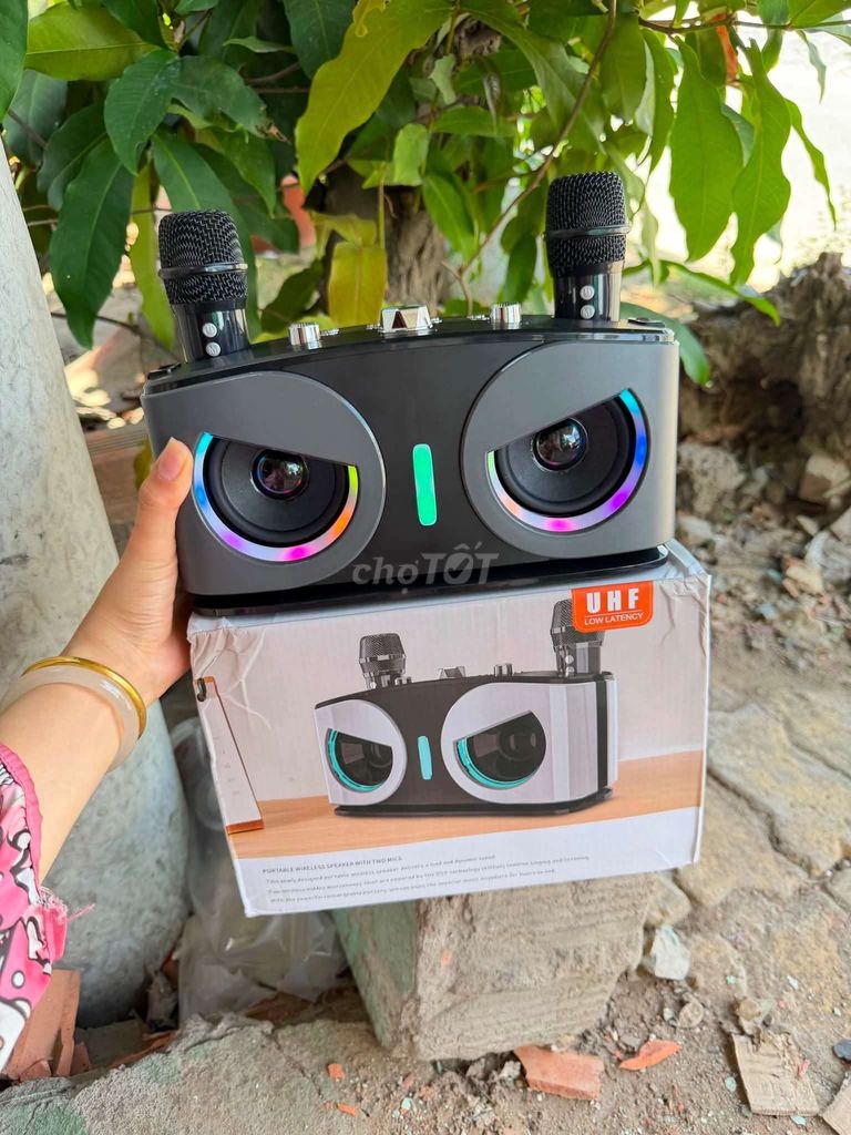 Loa Bluetooth Đen Kèm 2 Micro Không Dây. Mua bán Tivi, Âm thanh tại Quận Bình Tân Tp Hồ Chí Minh được đăng bởi Nga Vu hình 1