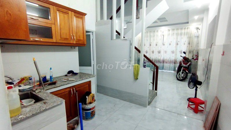 Bán nhà Ba Tháng Hai, Quận 10, lô góc 38m2, cực ngon, chỉ 4 tỷ hơn