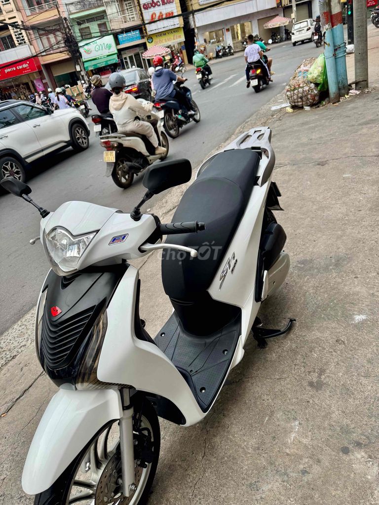 🟢🟢 SH 150 Trắng đen 2016 Smarkey chính chủ có góp. Mua bán Xe máy tại Thành phố Biên Hòa Đồng Nai được đăng bởi XE MÁY CŨ THÀNH MỸ  hình 2