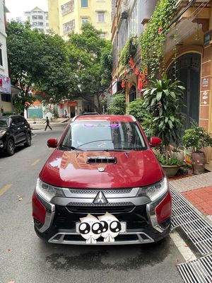 Mitsubishi Outlander CVT 2020 Đỏ 8 vạn