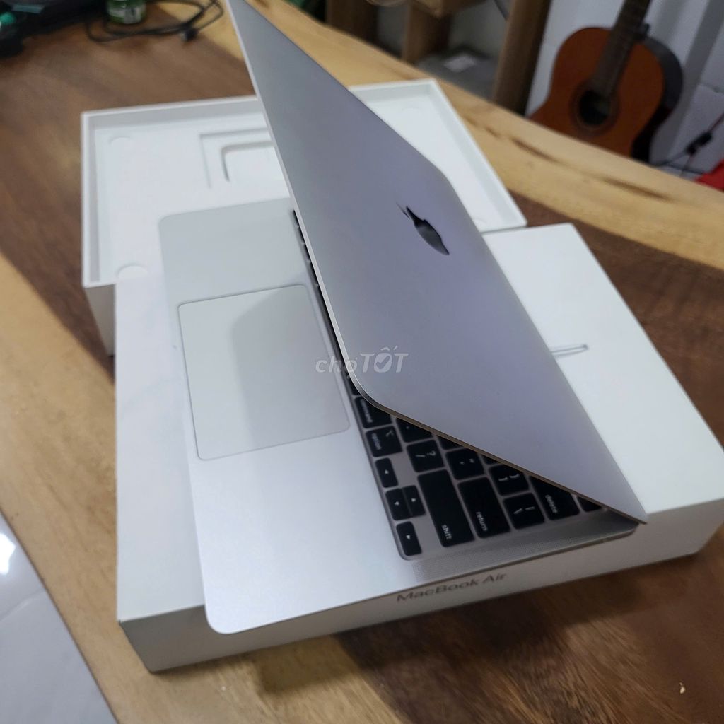 Macbook Air M1 chính hãng VN fullbox