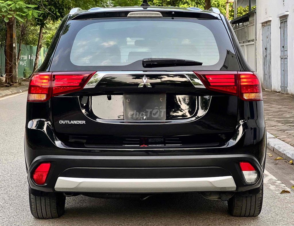 xe đẹp giá tốt. Mua bán Ô tô tại Quận Nam Từ Liêm Hà Nội được đăng bởi Auto Đại Phát hình 2