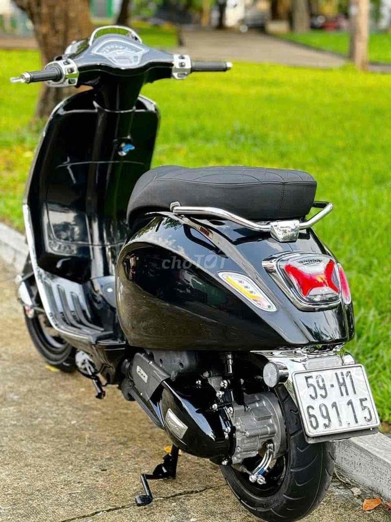 vespa 2017 bstp 9c kiễng đẹp zin nợ xấu trả50% ạ. Mua bán Xe máy tại Quận Bình Tân Tp Hồ Chí Minh được đăng bởi Xe Máy Qúy Le hình 2