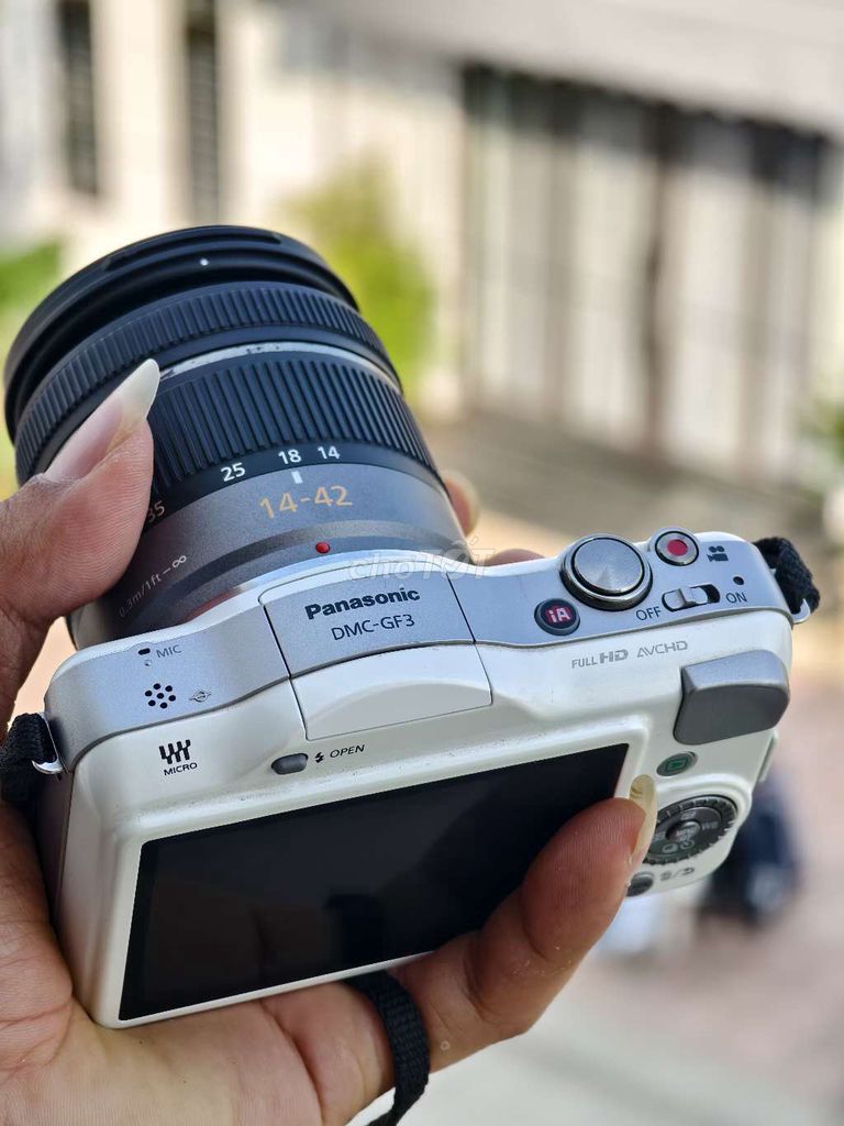 Máy ảnh Panasonic Lumix DMC-GF3. Mua bán Máy ảnh, Máy quay tại Thị xã Quảng Yên Quảng Ninh được đăng bởi Tuấn Tú hình 1