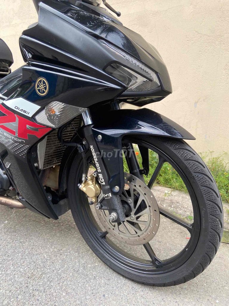 Мягкий чехол Yamaha Exciter 155, черный, основные характеристики